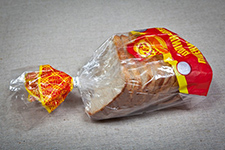 Хлеб пшеничный «Долинский» ПЕРВЫЙ СОРТ РЕЗАННЫЙ И УПАКОВАННЫЙ 